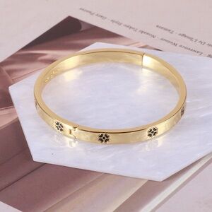 Kate Spade Hand-Painted Enamel Black and White Clover Flower Bangle